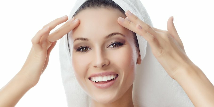 Mechanical and chemical face cleansing
