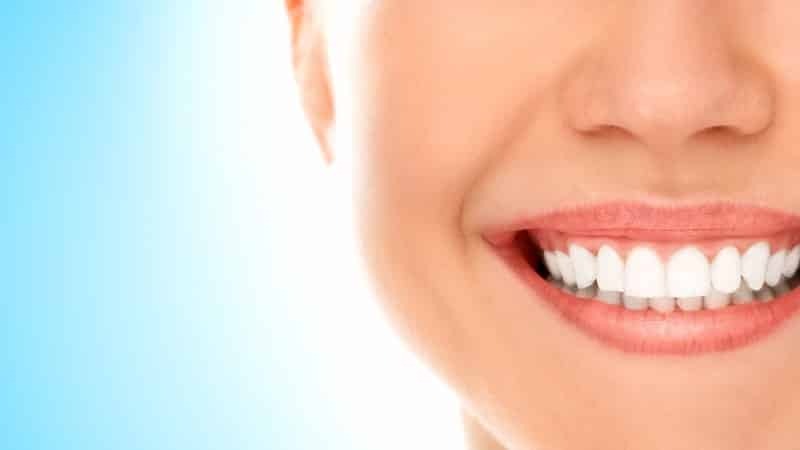vitaminas para los dientes y las encías nombre