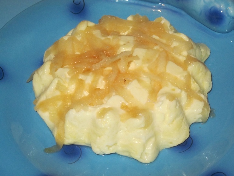 Pudding à la vapeur du fromage cottage
