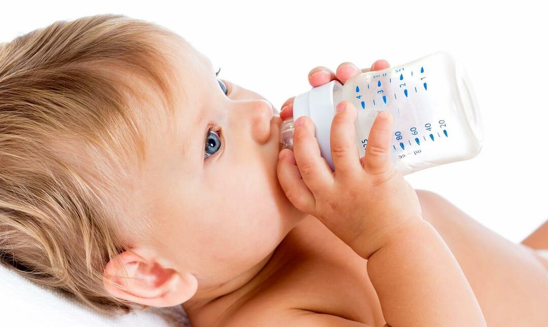 ¿Por qué los dientes de leche para bebé ennegrecen qué hacer