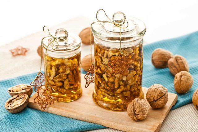 How walnuts with honey can help for potency