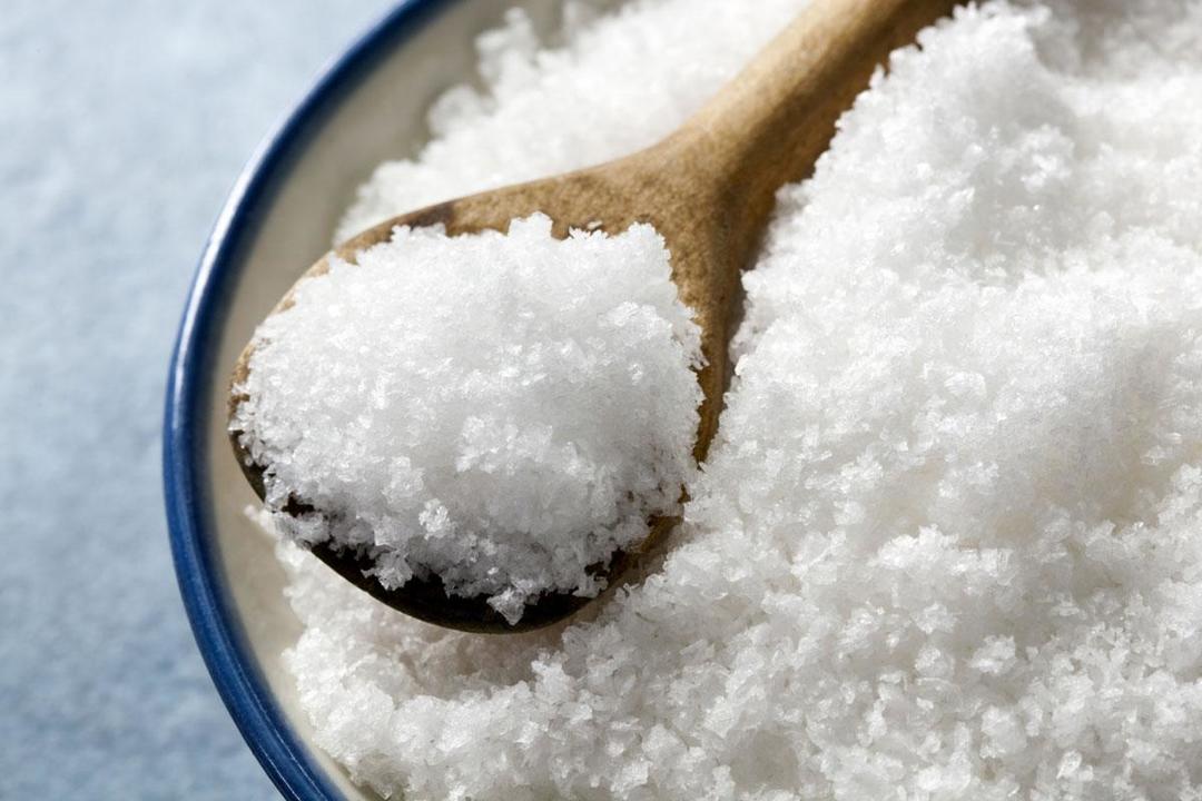 Prekomjeran unos soli i bolesti jetre dovode do edema