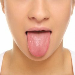 Warum erscheint die Zunge und wie man sie repariert?