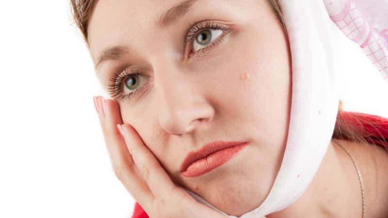 Zobni težave lahko pri žvečenju skupno lecheniennost povzroči boleznebol v čeljusti spoju
