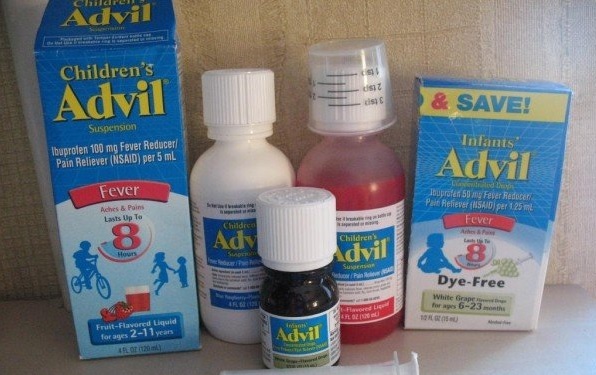 Tabletki Advil to niesteroidowy lek przeciwzapalny