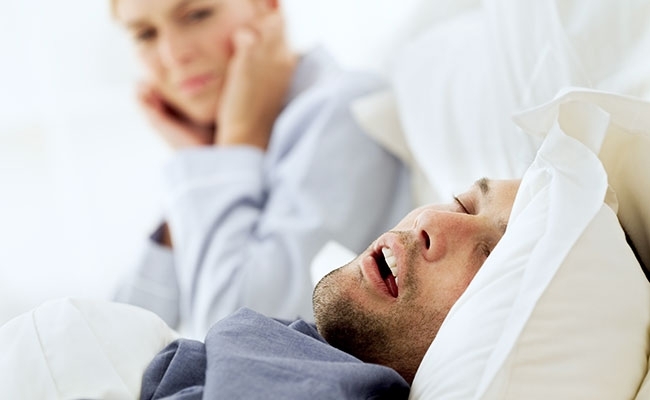 Syndrom spánkové apnoe: co to je, příčiny, léčba u dospělých a dětí