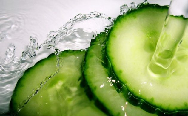 Cucumber water is also suitable for controlling constipation