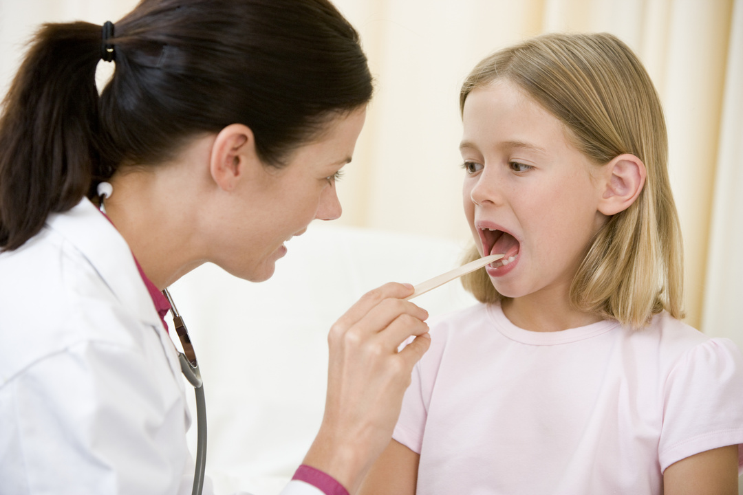 Diphtheria: causes, symptoms, treatment and prevention