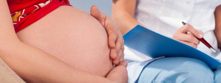 È vietato l'uso di clisteri durante la gravidanza.