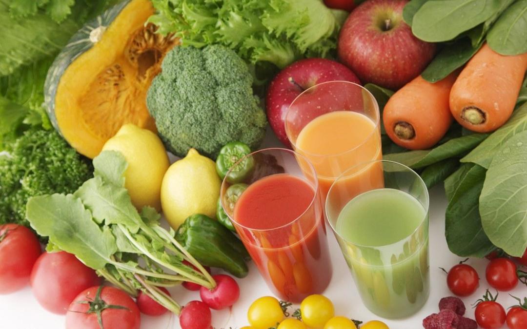 Povrće, voće, sokovi koji utječu na peristaltiku isključeni su iz prehrane