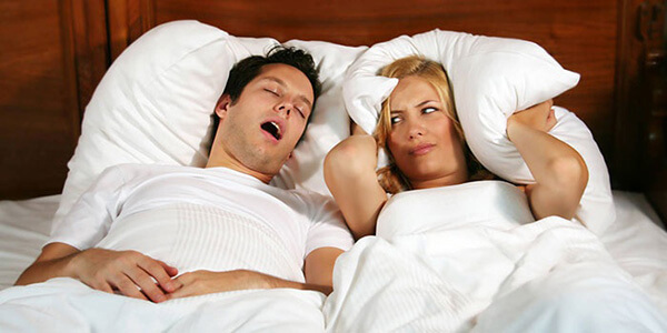 Hrkanje: uzroci hrkanja tijekom spavanja i metode liječenja, što je opasno