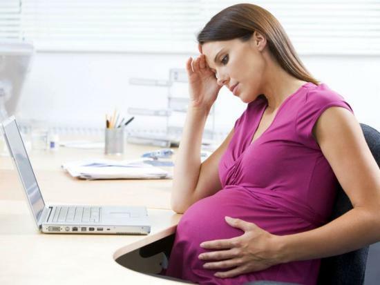 De første tegn på savnet abort tidligt i graviditeten: hvordan man kan genkende?