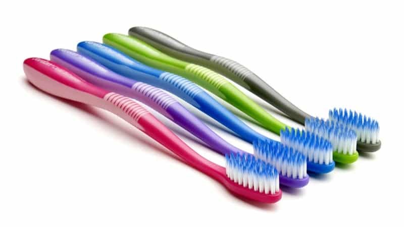 Hvor meget tid du har brug for at børste tænder, og hvad pensel til at vælge