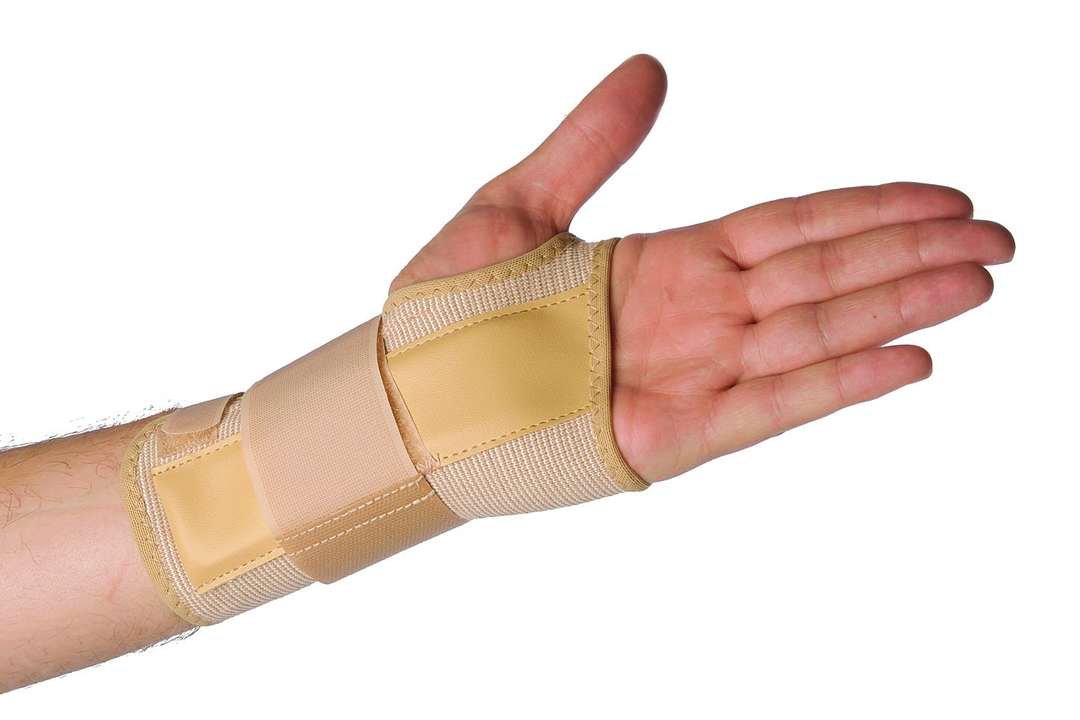 Carpal tunnel syndrome (carpal tunnel syndrome): symptoms and treatment