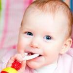 Leluja, purulelut lapsille aikana hampaisto