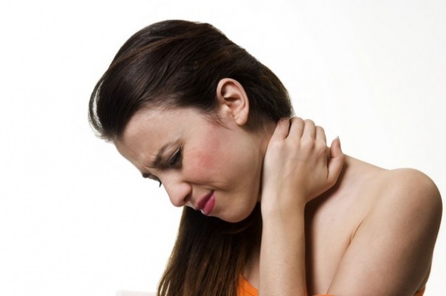 Miért fáj a nyakam és a nyak: okok, kezelés