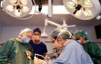 Operacija-na-raka-izravnom debelog crijeva