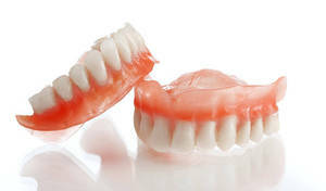 Nylon hampaat - protetiikan
