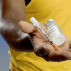 Kuritarvitamine anaboolsed steroidid: mõju vastuvõtt ja kahjulike steroidid, ravi sõltuvalt