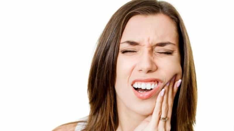rasa pahit di mulut: penyebab dan pengobatan kepahitan dalam mulut di pagi hari
