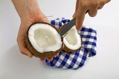 Cleaning-coconut