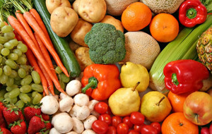 Viel Gemüse und Früchte