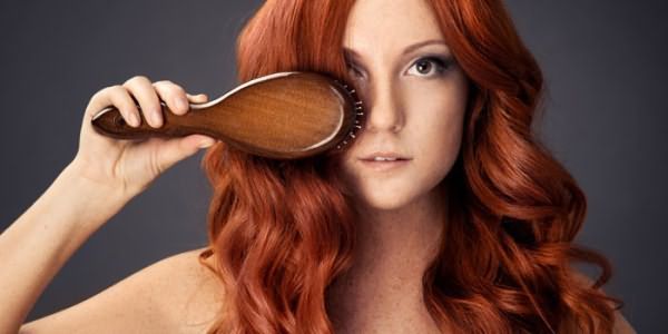 Wie man Haare wiederherstellt: eine Übersicht über Verfahren und professionelle Kosmetik, Volksrezepte