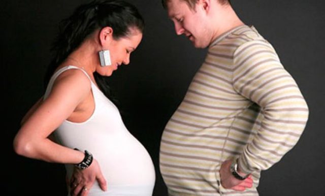 תסמונת הריון אצל גברים: איך היא מתבטאת, גורמים וטיפול