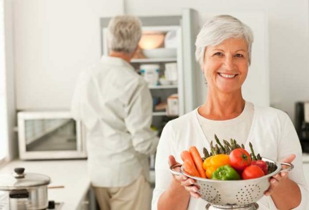 Die Diät für Verstopfung bei älteren Menschen sollte genügend Ballaststoffe enthalten