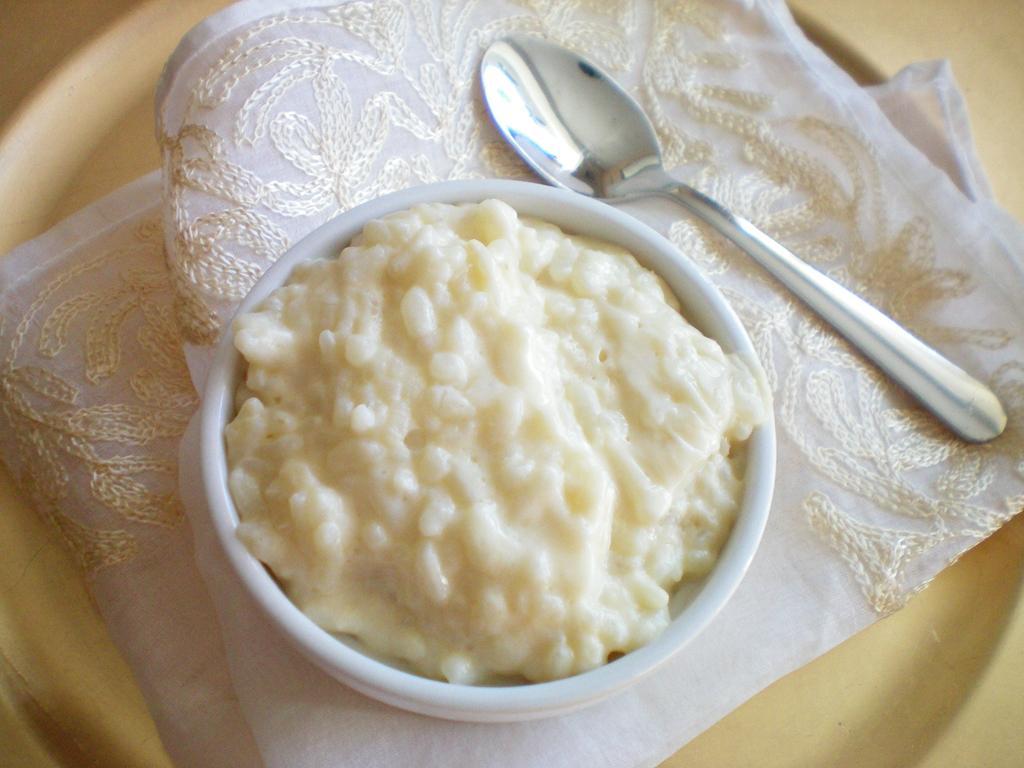 Rice porridge with milk