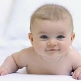 Behandlung von Akne bei Säuglingen
