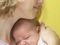 Diarré hos spædbørn - hvor meget det er farligt, og hvad man skal gøre?