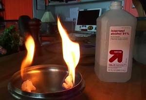 Fotó az izopropil alkohol égetéséről