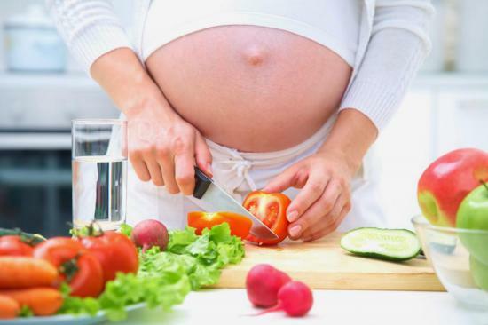 El estreñimiento durante el embarazo: qué hacer y cómo comer?