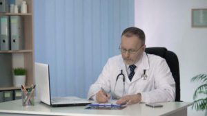 Behandeling van gastritis en maagzweren met medicijnen