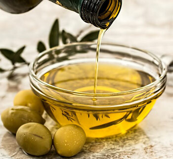 Olivový olej proti stříkancům