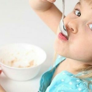 Dieet voor vergiftiging bij kinderen: wat om de baby te voeden, een ruwe menu