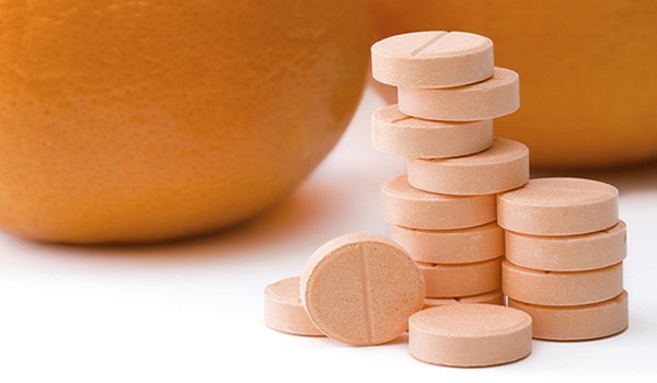 Allergi mot vitamin C: symptomer, årsaker, anbefalinger