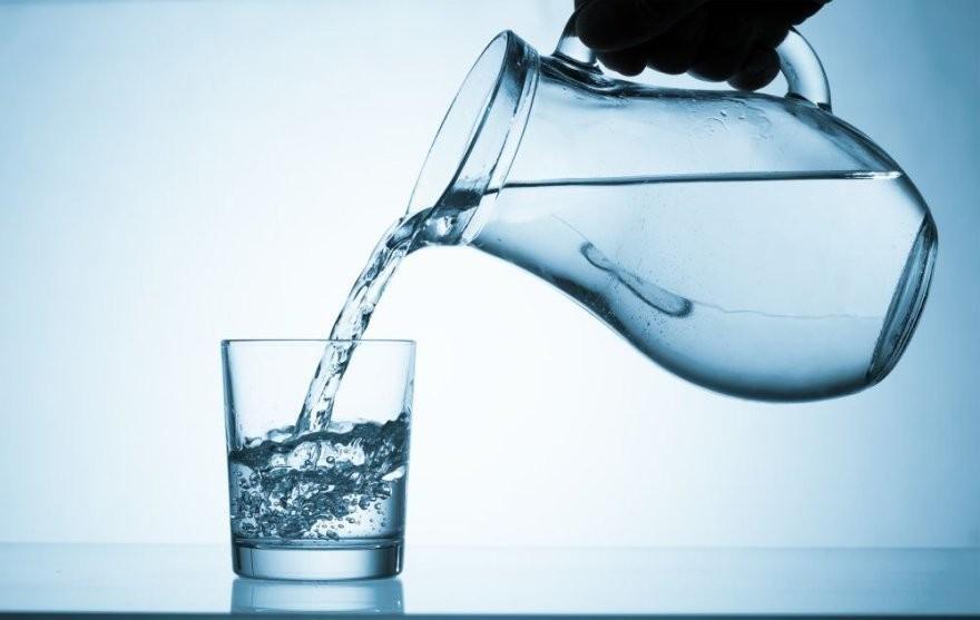 Boire beaucoup de liquides préviendra la déshydratation