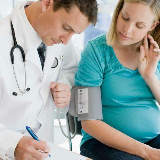 Hämorrhoiden Behandlung bei schwangeren Frauen hat eine Reihe von Features