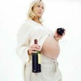 Alkohol in nosečnost sta nezdružljiva