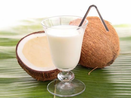 air kelapa, produk kelapa digunakan, bagaimana dan di mana mereka digunakan