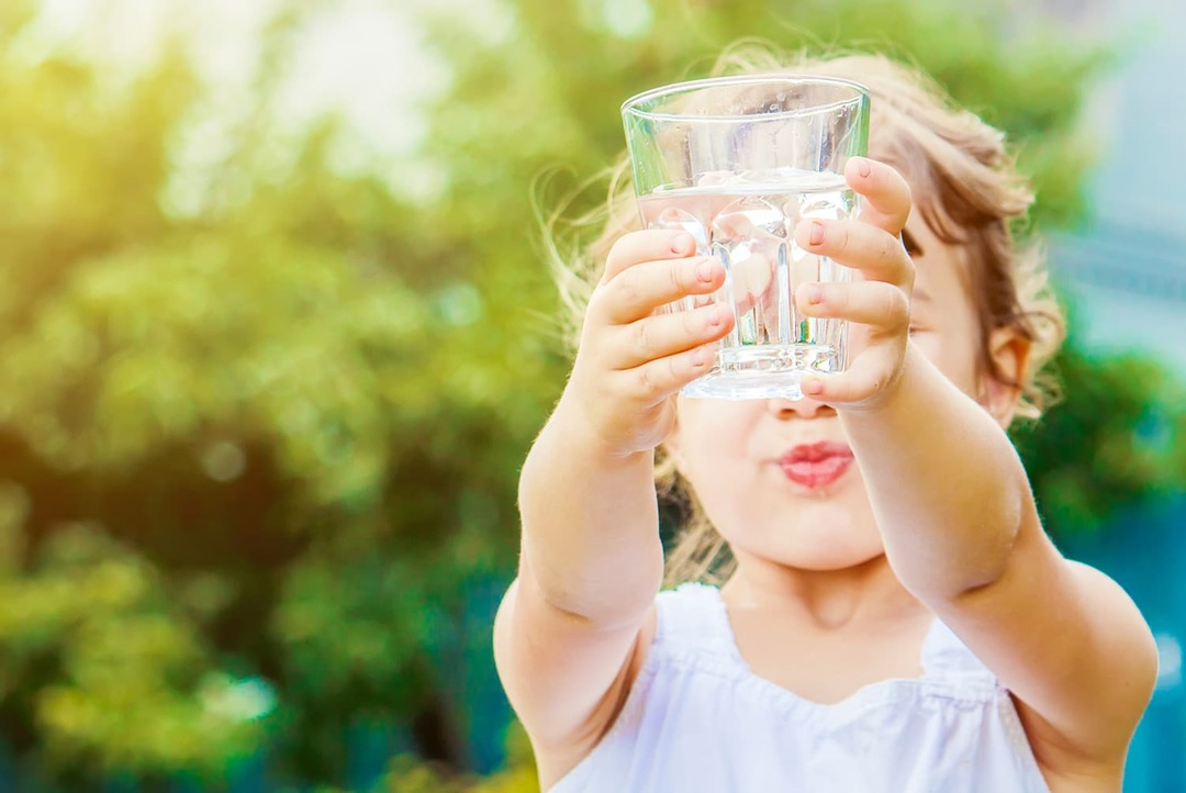 Dehydration: symptoms and treatment in adults and children