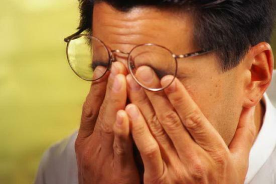 Gravez le soudage traitement des yeux, comment donner les premiers soins
